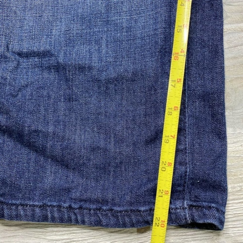 St. John Sport Denim Capris - Picture 10 of 10